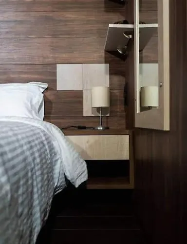 Under The Rocks Appartamento *