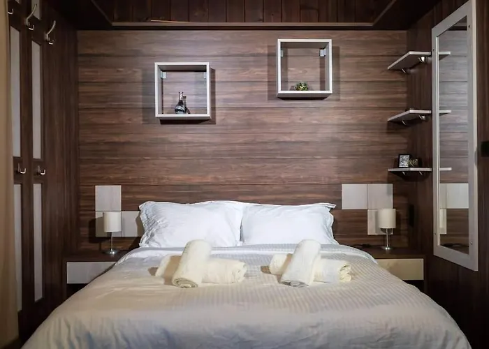 Under The Rocks * Kalambaka