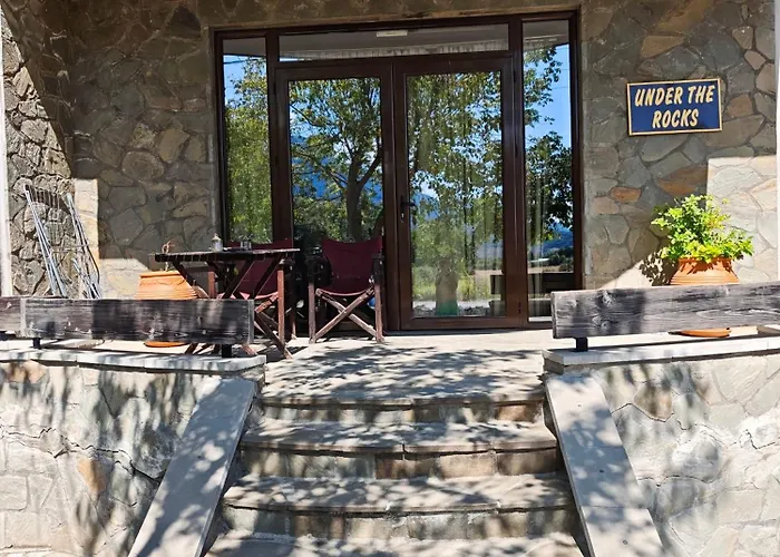 Under The Rocks Apartamento *